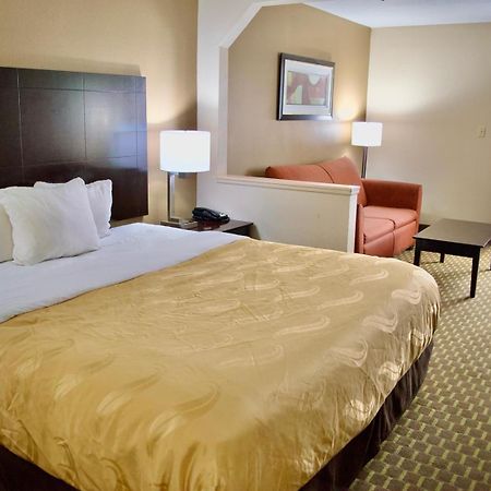 Quality Inn & Suites Pine Bluff Luaran gambar