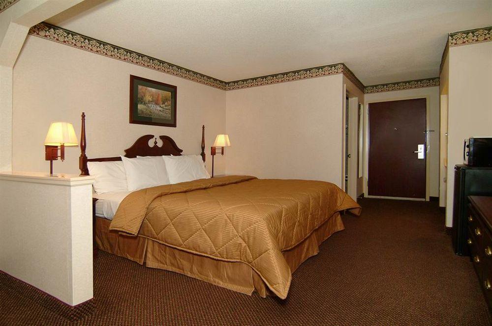 Quality Inn & Suites Pine Bluff Luaran gambar