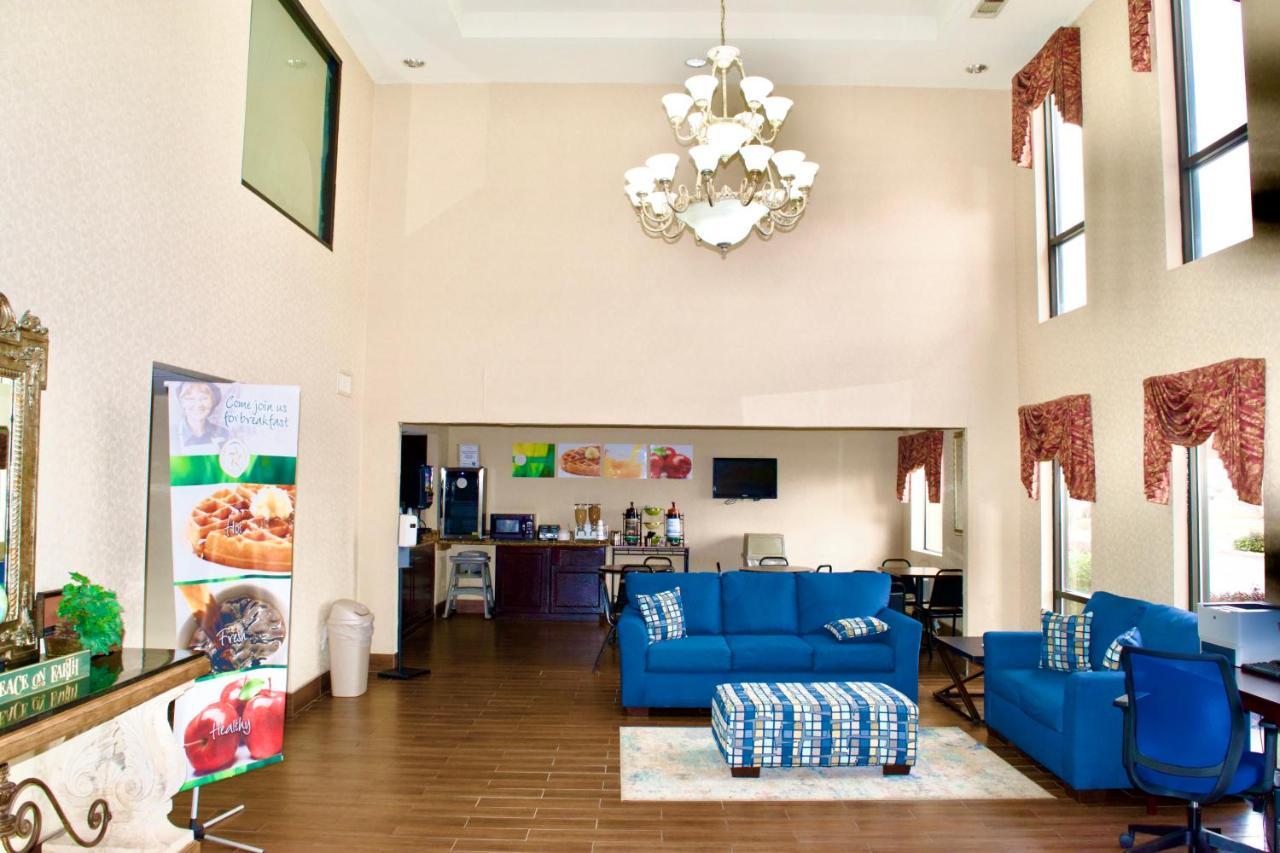 Quality Inn & Suites Pine Bluff Luaran gambar