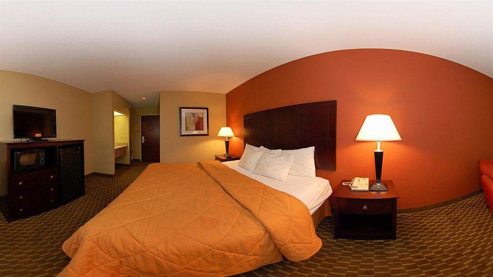 Quality Inn & Suites Pine Bluff Luaran gambar