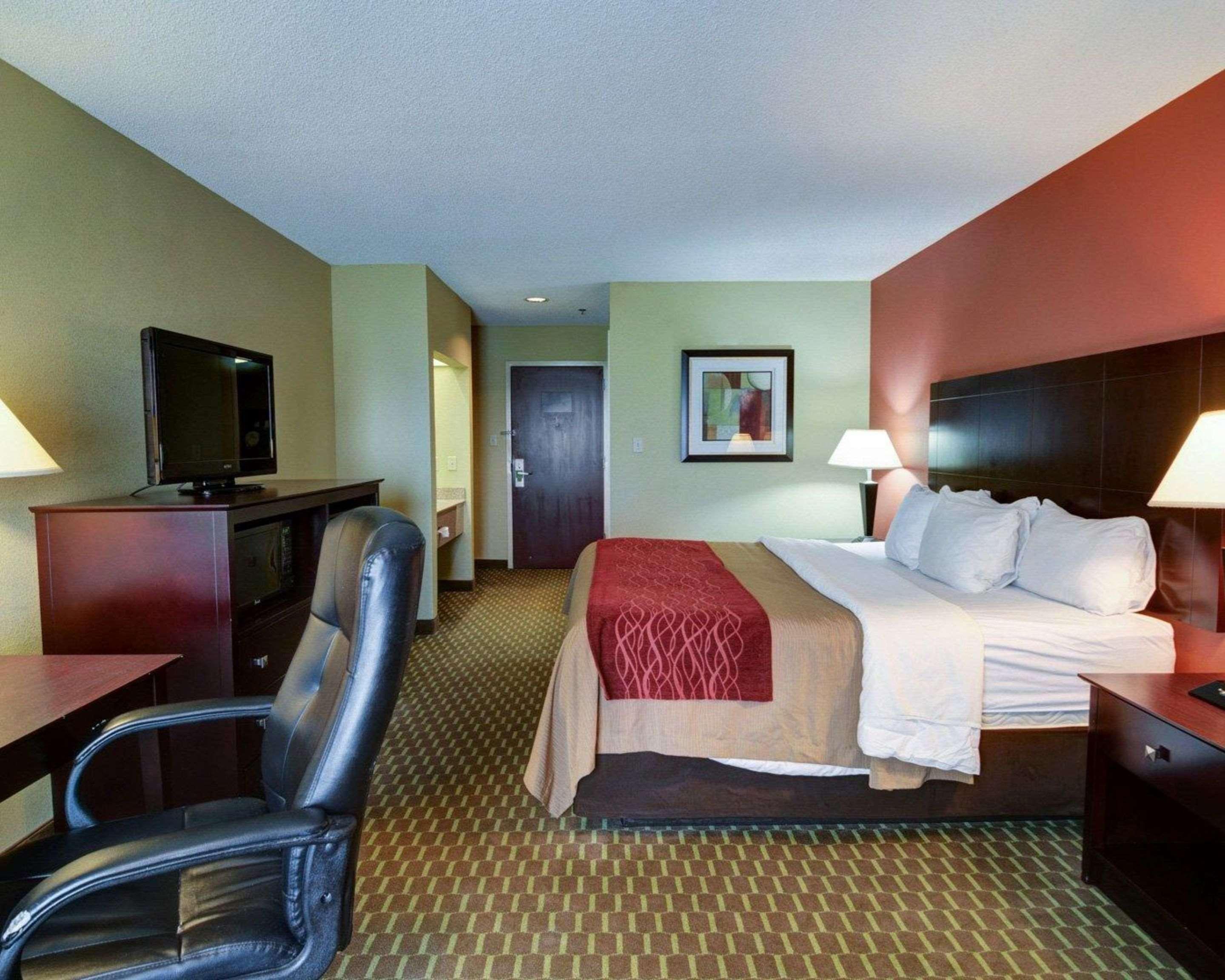 Quality Inn & Suites Pine Bluff Luaran gambar