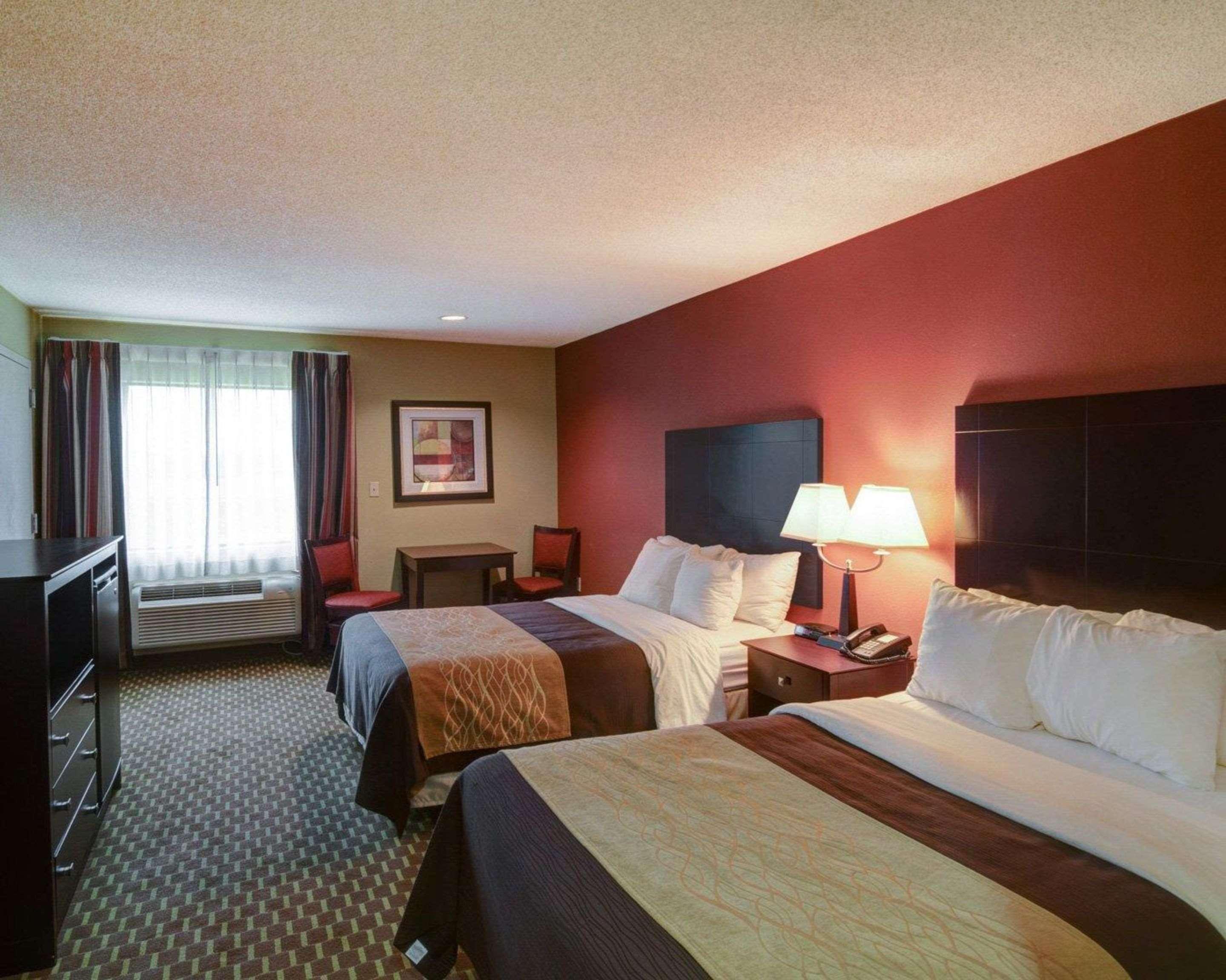 Quality Inn & Suites Pine Bluff Luaran gambar