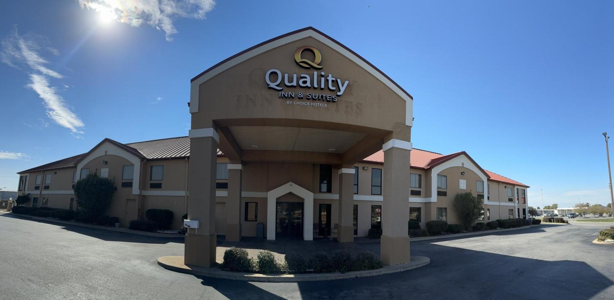 Quality Inn & Suites Pine Bluff Luaran gambar
