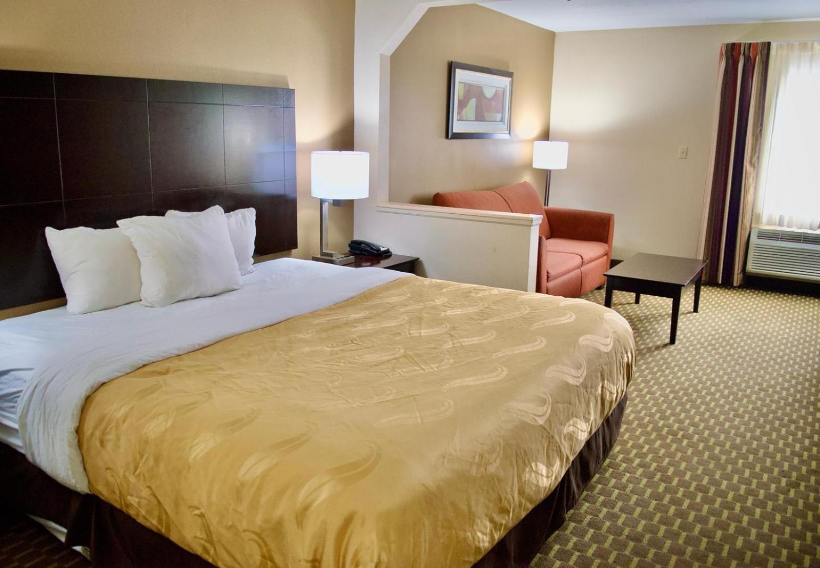 Quality Inn & Suites Pine Bluff Luaran gambar