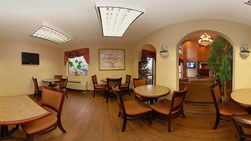 Quality Inn & Suites Pine Bluff Luaran gambar