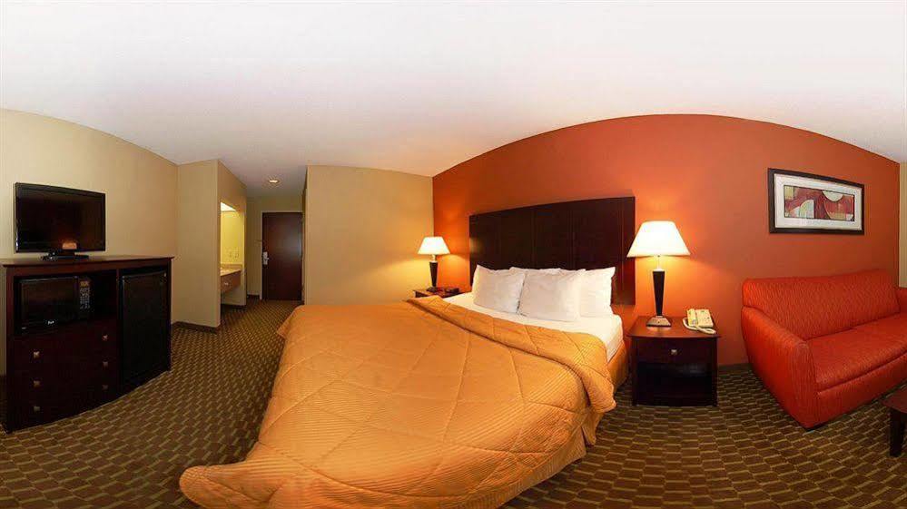 Quality Inn & Suites Pine Bluff Luaran gambar